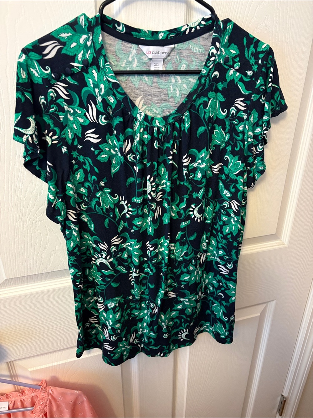 Liz Claiborne Black and Green Floral Scoop Neck Tee